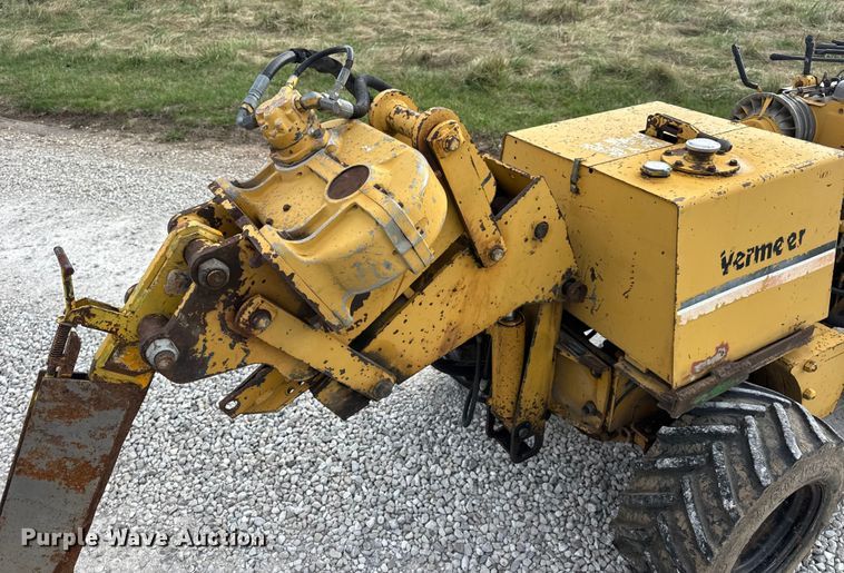 image for item EN0564 1992 Vermeer LM35 trencher