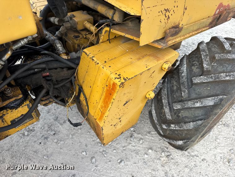 image for item EN0564 1992 Vermeer LM35 trencher