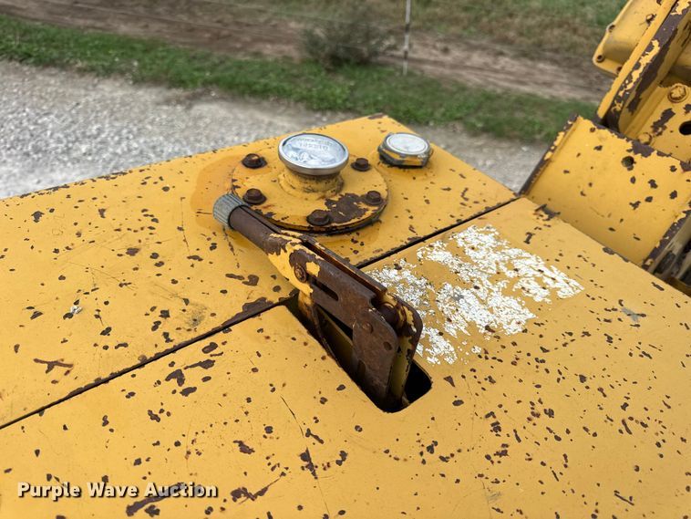 image for item EN0564 1992 Vermeer LM35 trencher