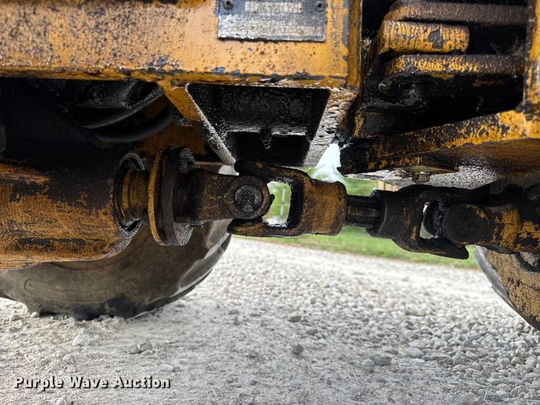 image for item EN0564 1992 Vermeer LM35 trencher