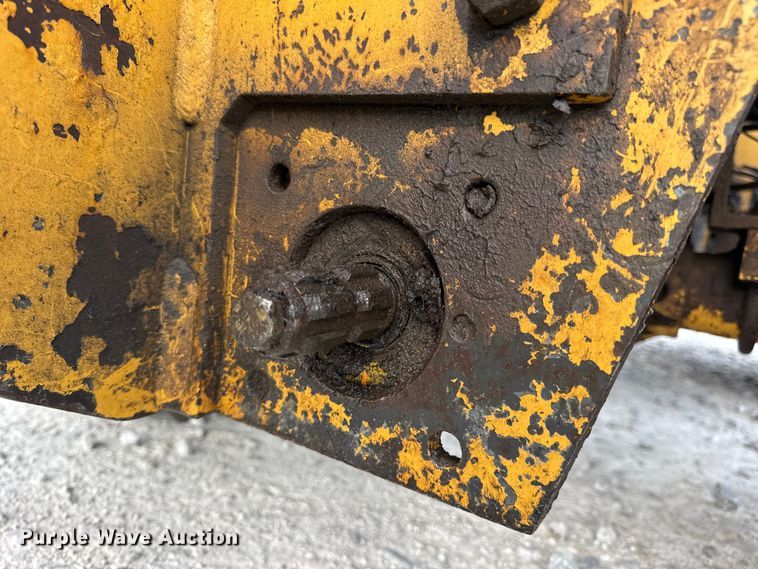 image for item EN0564 1992 Vermeer LM35 trencher