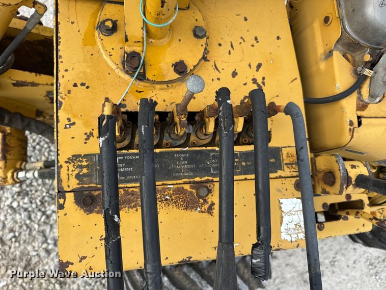 image for item EN0564 1992 Vermeer LM35 trencher