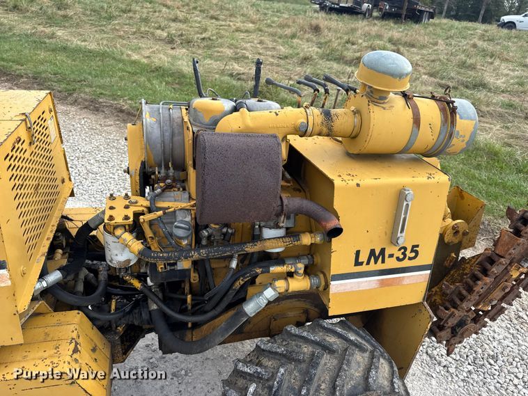 image for item EN0564 1992 Vermeer LM35 trencher