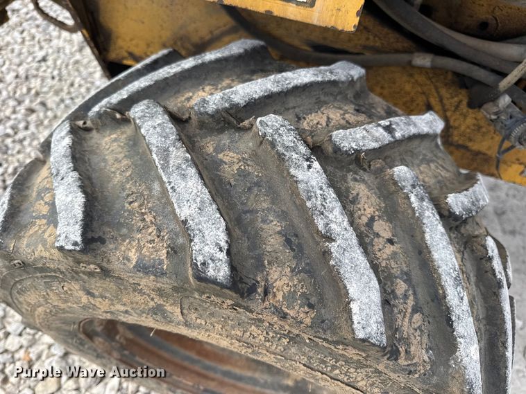 image for item EN0564 1992 Vermeer LM35 trencher