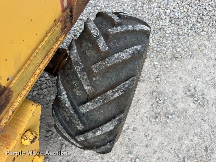 image for item EN0564 1992 Vermeer LM35 trencher