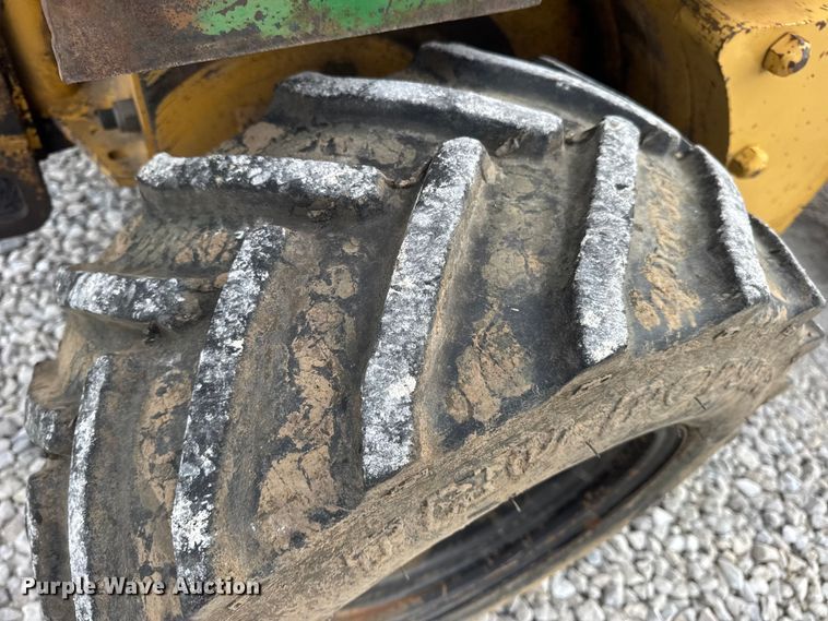 image for item EN0564 1992 Vermeer LM35 trencher