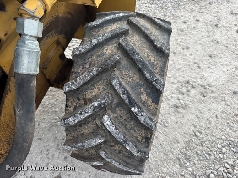 image for item EN0564 1992 Vermeer LM35 trencher