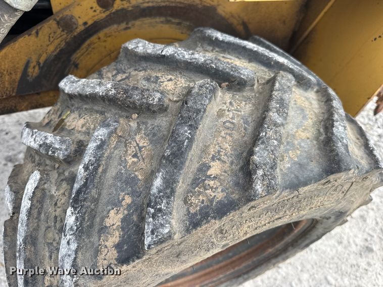 image for item EN0564 1992 Vermeer LM35 trencher