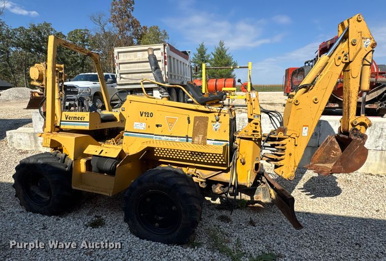 image for item EN0565 2002 Vermeer V120 vibratory cable plow