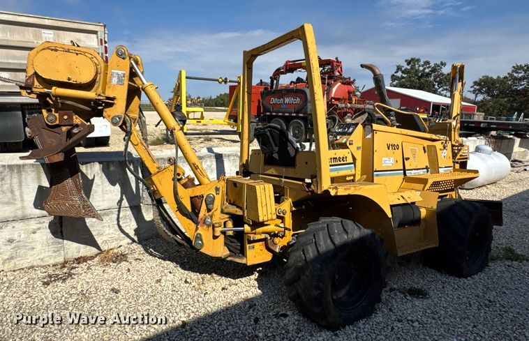 image for item EN0565 2002 Vermeer V120 vibratory cable plow