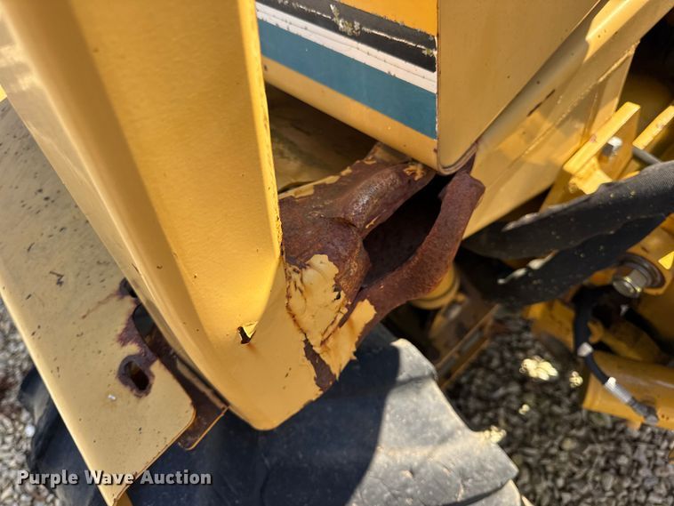 image for item EN0565 2002 Vermeer V120 vibratory cable plow