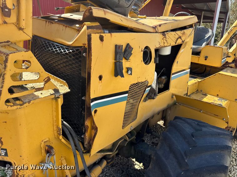 image for item EN0565 2002 Vermeer V120 vibratory cable plow