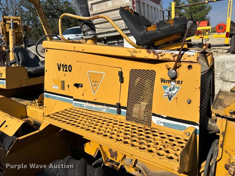 image for item EN0565 2002 Vermeer V120 vibratory cable plow