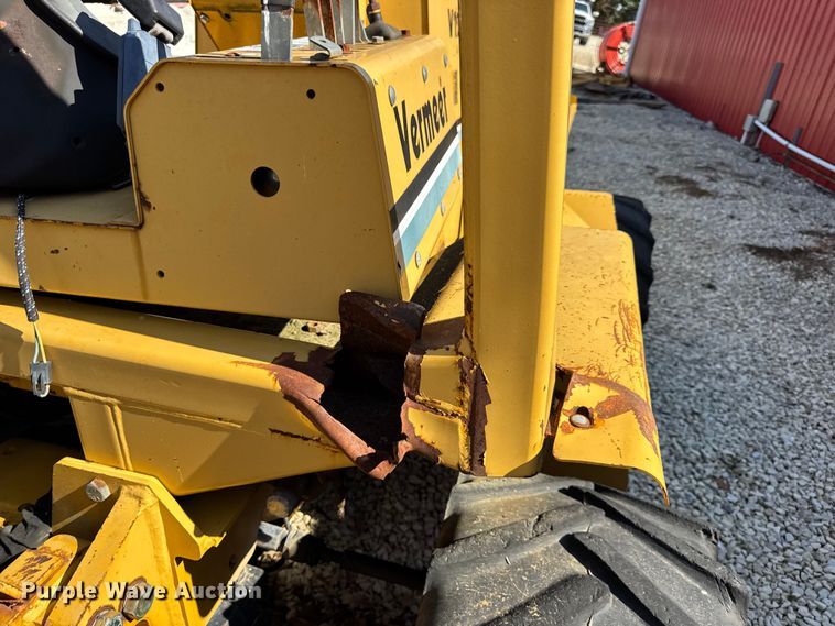 image for item EN0565 2002 Vermeer V120 vibratory cable plow