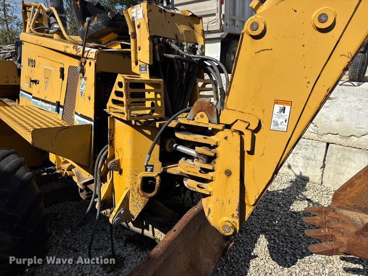 image for item EN0565 2002 Vermeer V120 vibratory cable plow