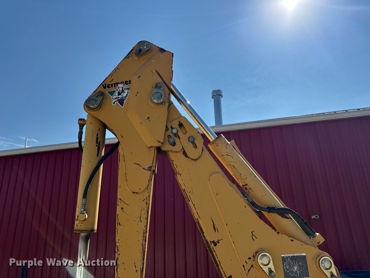 image for item EN0565 2002 Vermeer V120 vibratory cable plow