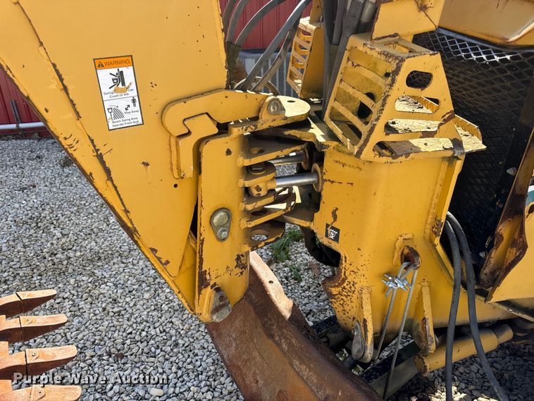 image for item EN0565 2002 Vermeer V120 vibratory cable plow