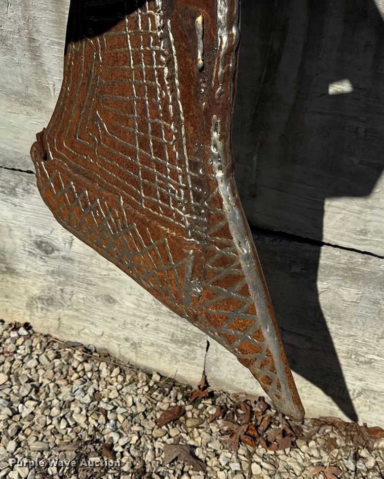 image for item EN0565 2002 Vermeer V120 vibratory cable plow