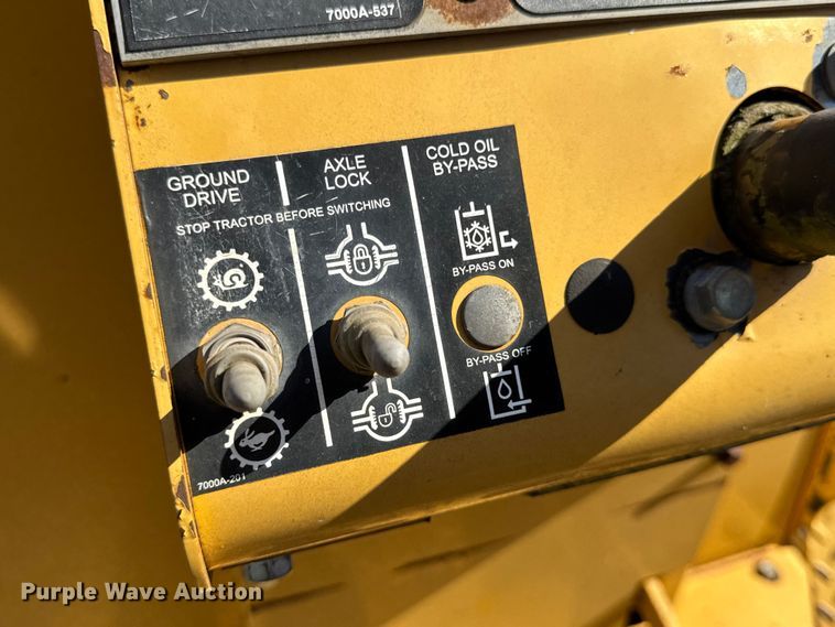 image for item EN0565 2002 Vermeer V120 vibratory cable plow