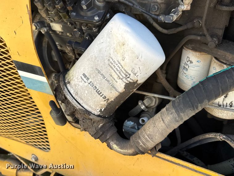 image for item EN0565 2002 Vermeer V120 vibratory cable plow