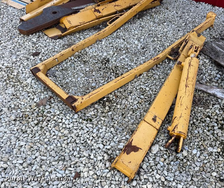 image for item EN0565 2002 Vermeer V120 vibratory cable plow