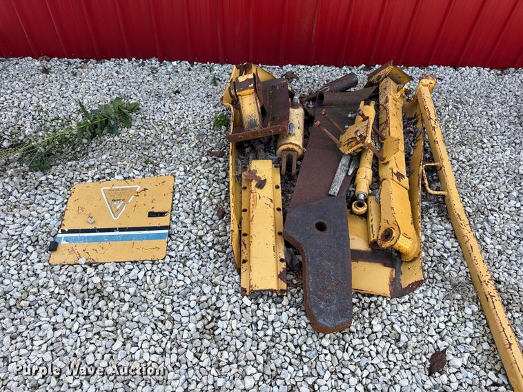 image for item EN0565 2002 Vermeer V120 vibratory cable plow