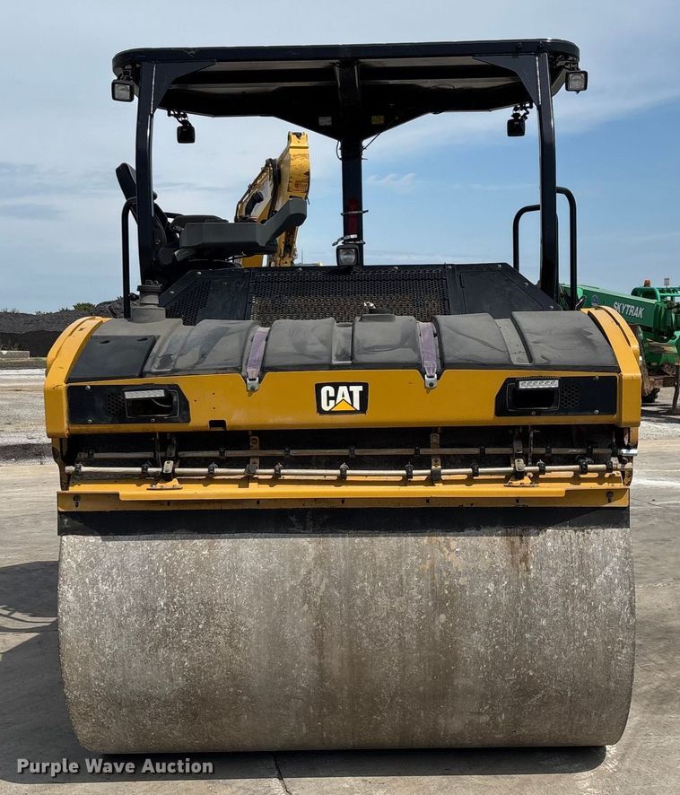 COMPACTADOR 2019 CATERPILLAR CB13