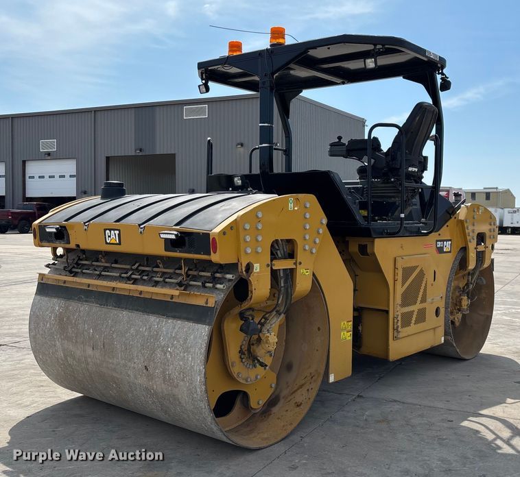 COMPACTADOR 2019 CATERPILLAR CB13