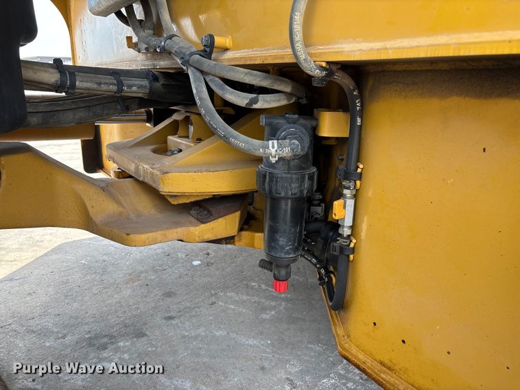 image for item EN5590 2019 Caterpillar CB13 double drum vibratory roller
