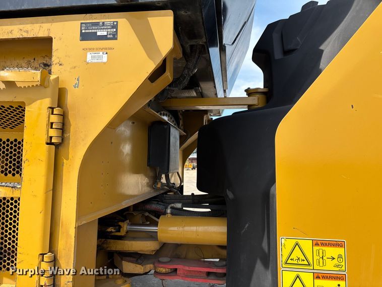 image for item EN5590 2019 Caterpillar CB13 double drum vibratory roller