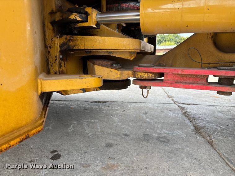 image for item EN5590 2019 Caterpillar CB13 double drum vibratory roller