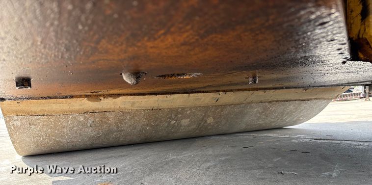 image for item EN5590 2019 Caterpillar CB13 double drum vibratory roller