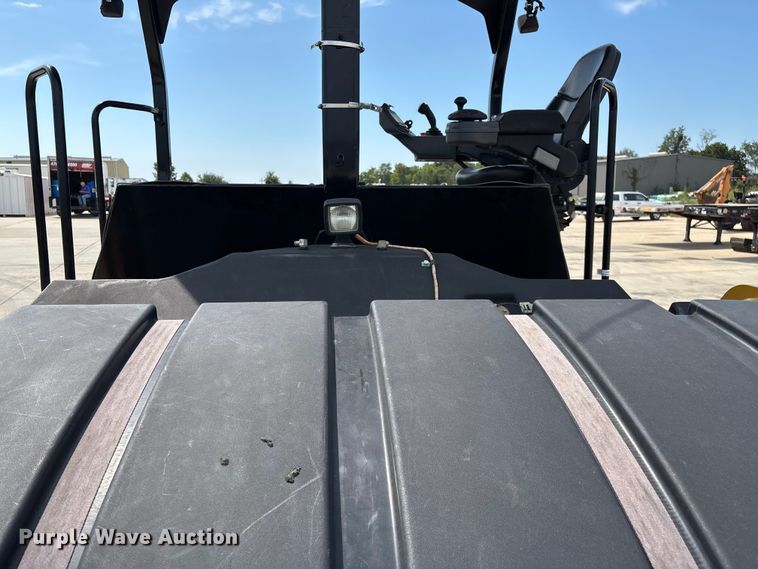 image for item EN5590 2019 Caterpillar CB13 double drum vibratory roller