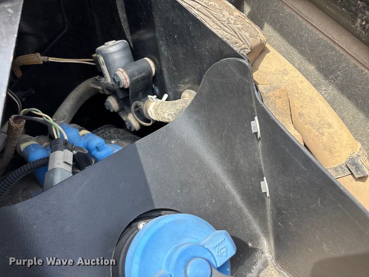 image for item EN5590 2019 Caterpillar CB13 double drum vibratory roller