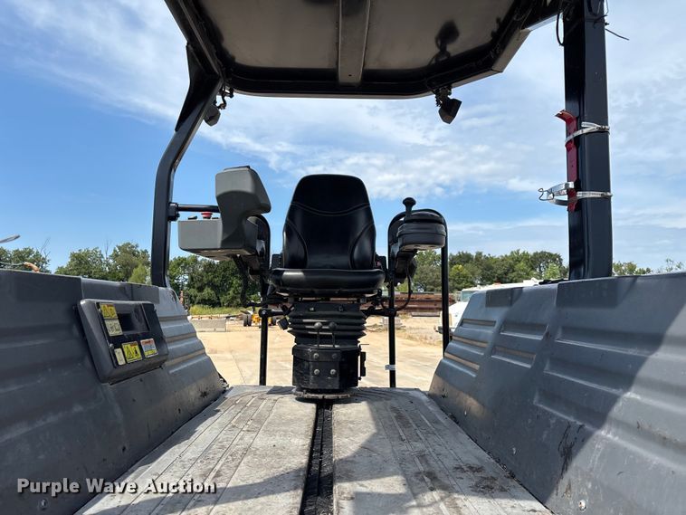 image for item EN5590 2019 Caterpillar CB13 double drum vibratory roller