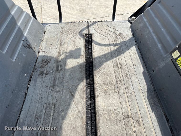 image for item EN5590 2019 Caterpillar CB13 double drum vibratory roller