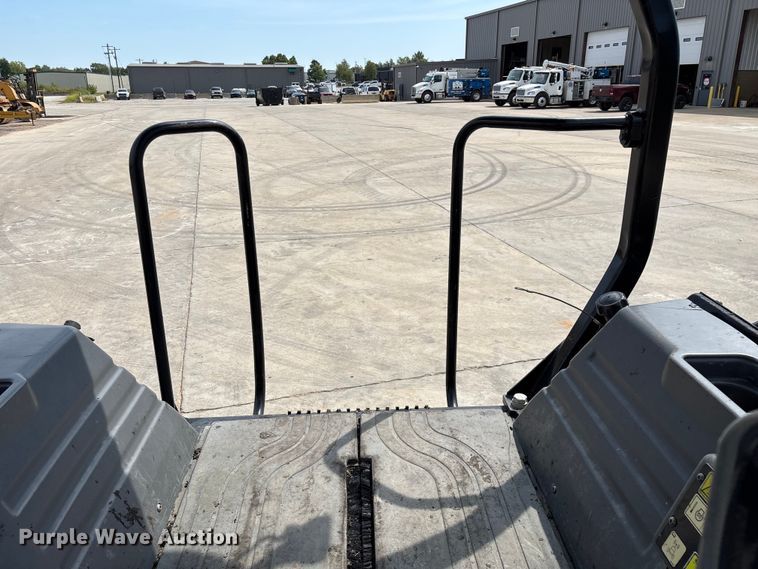 image for item EN5590 2019 Caterpillar CB13 double drum vibratory roller