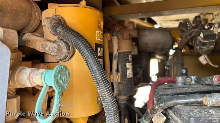 image for item EN5590 2019 Caterpillar CB13 double drum vibratory roller