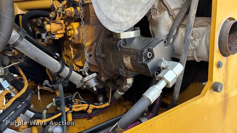 image for item EN5590 2019 Caterpillar CB13 double drum vibratory roller