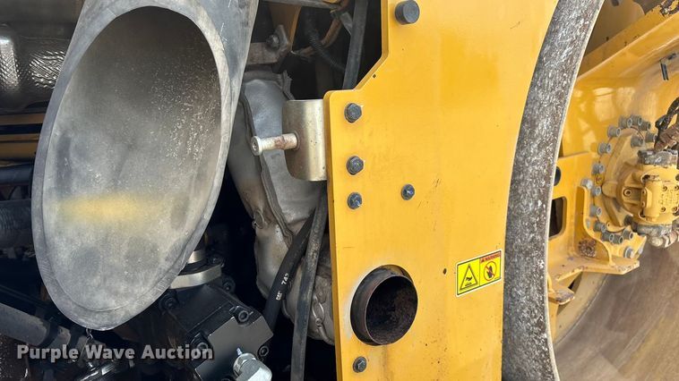 image for item EN5590 2019 Caterpillar CB13 double drum vibratory roller