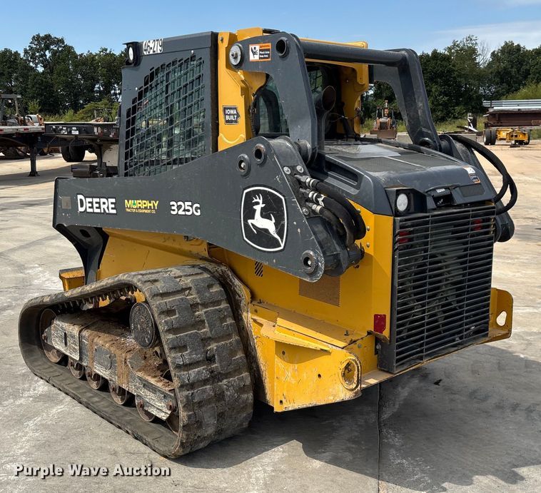 image for item EN5591 2021 John Deere 325G tracked skid steer loader