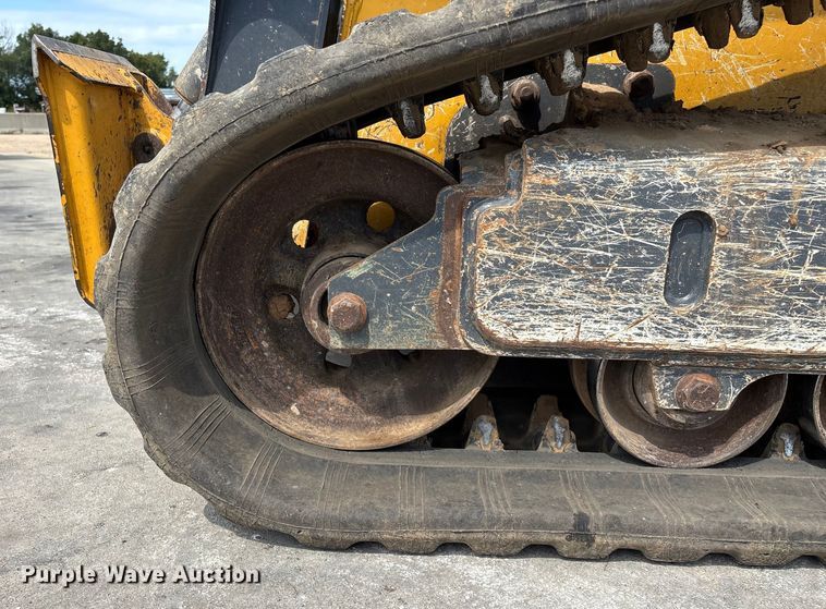 image for item EN5591 2021 John Deere 325G tracked skid steer loader