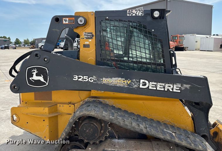 image for item EN5591 2021 John Deere 325G tracked skid steer loader
