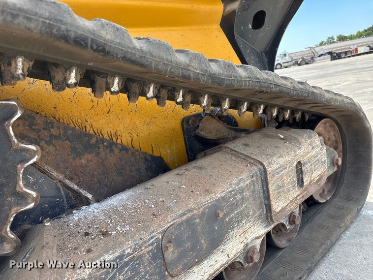 image for item EN5591 2021 John Deere 325G tracked skid steer loader