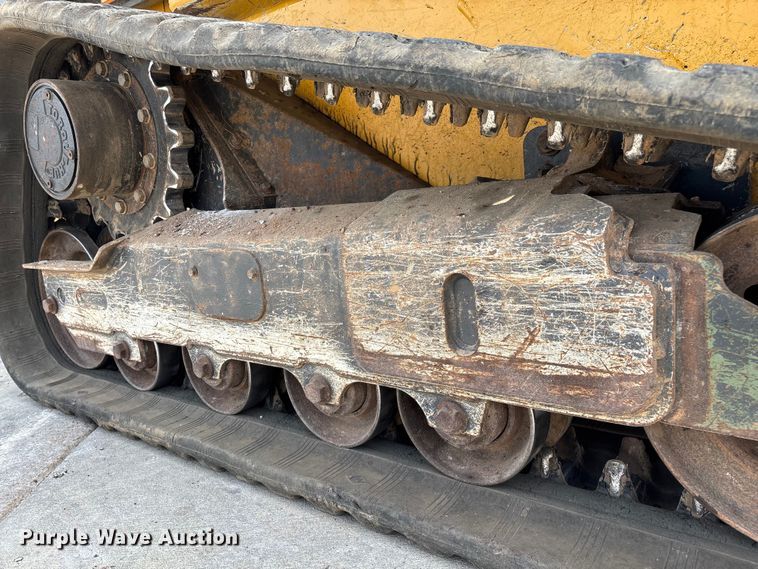 image for item EN5591 2021 John Deere 325G tracked skid steer loader