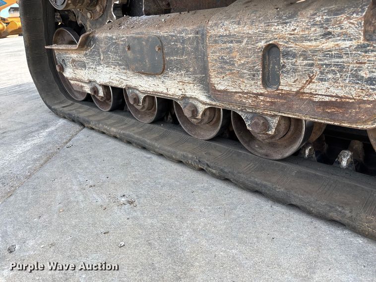 image for item EN5591 2021 John Deere 325G tracked skid steer loader