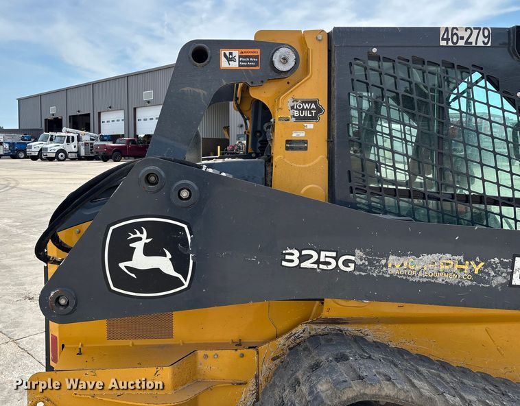 image for item EN5591 2021 John Deere 325G tracked skid steer loader