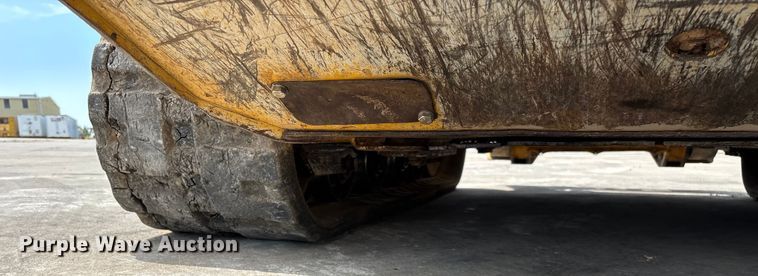 image for item EN5591 2021 John Deere 325G tracked skid steer loader