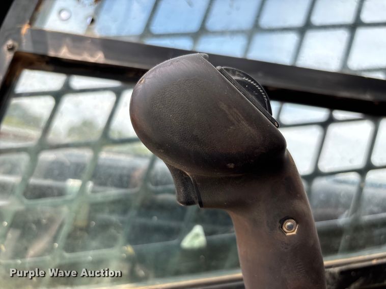 image for item EN5591 2021 John Deere 325G tracked skid steer loader