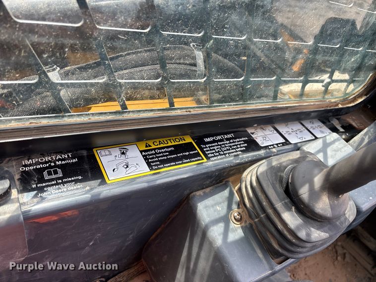 image for item EN5591 2021 John Deere 325G tracked skid steer loader